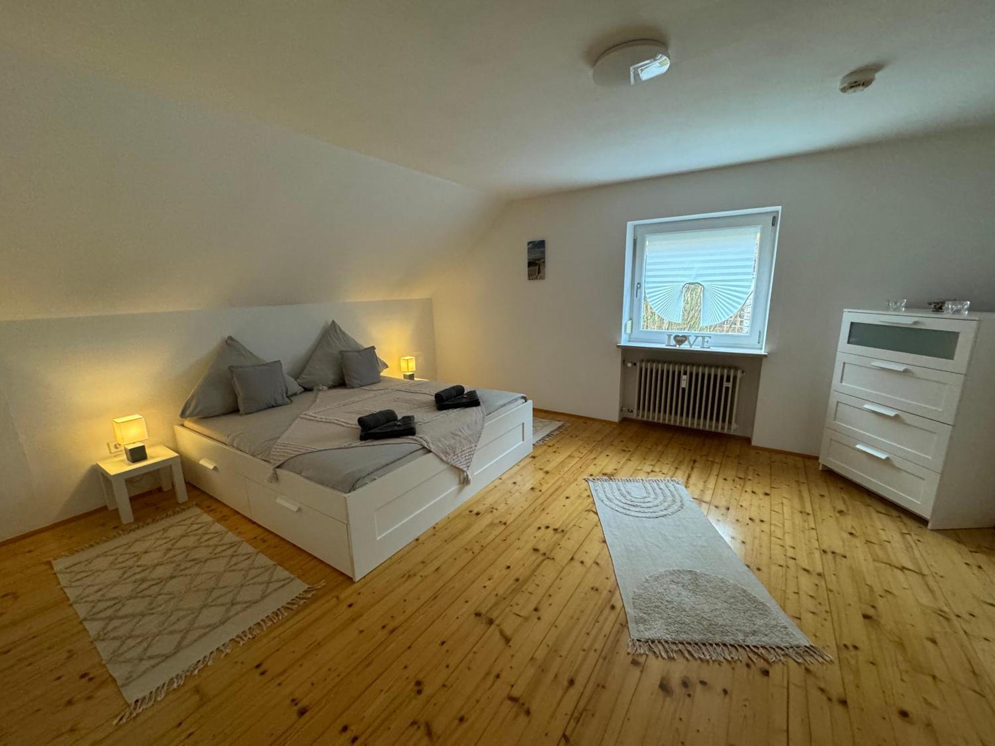 Ferienwohnung Fewo Boho 110 Qm Mit Bergblick 3 Min Bahnhof Laufen Exterior foto